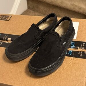 Vans Women’s Girls Black Slip-On Shoes 5.5